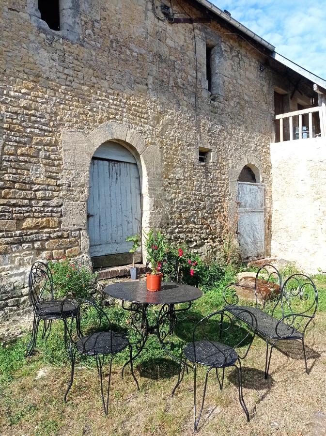 Maris Domus Pres Des Plages Du Debarquement Bayeux Exterior foto